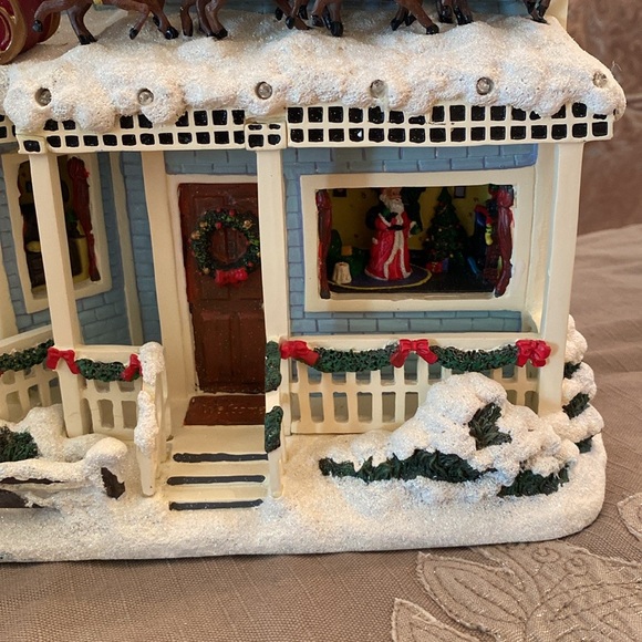 Thomas Kinkade Narrated "Christmas Story" House - Picture 6 of 11